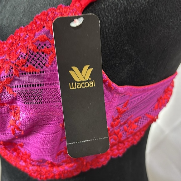 Wacoal Embrace Red & Purple Lace Underwire Bra Size 38C - Picture 3 of 9